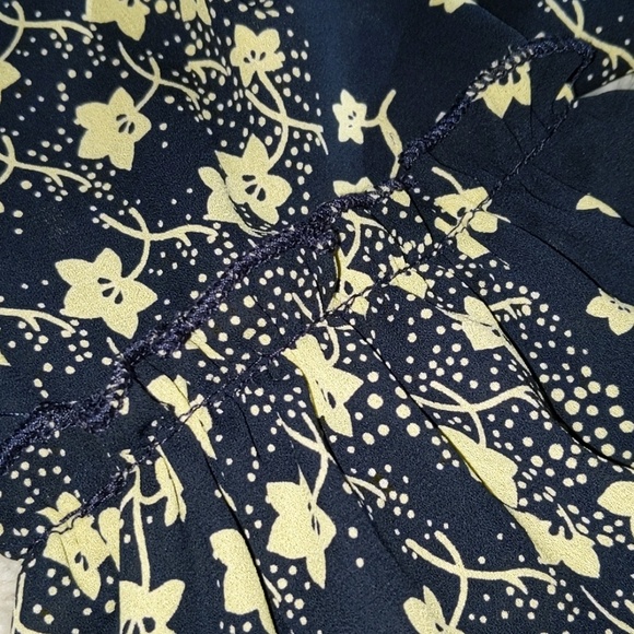 1 LEFT! Navy Shift Dress w/Flower Print - Picture 4 of 7